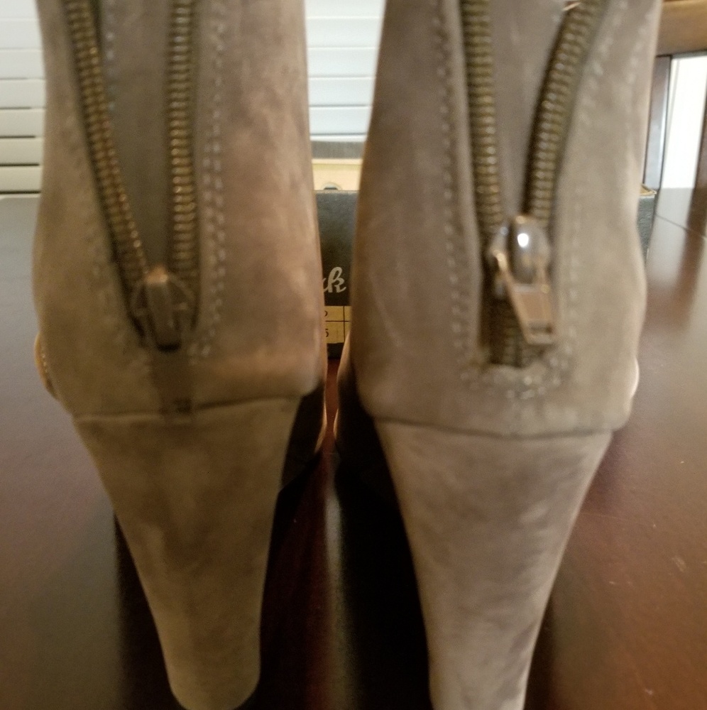 Opened toe Booties